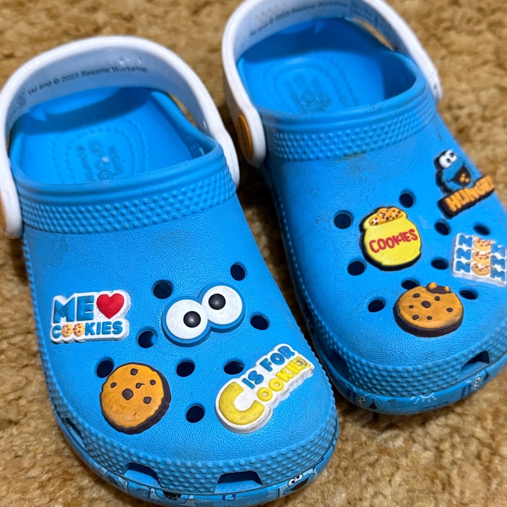 Size 10 CROCS Blue Kids Clogs with Cookie Design